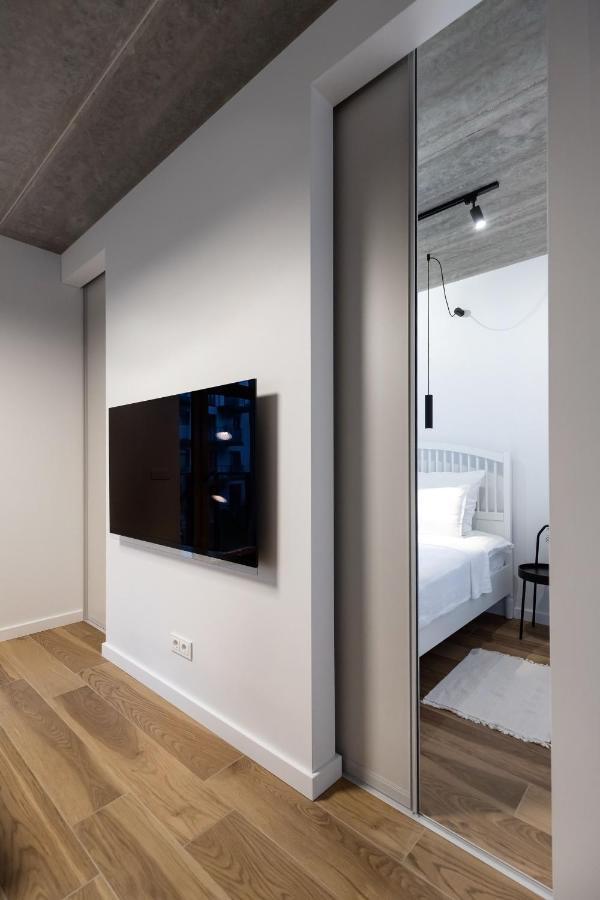 City Center Sanctuary Modern Business-Class Studio With Free Parking In The Heart Of Аеропорт Вільнюс Екстер'єр фото