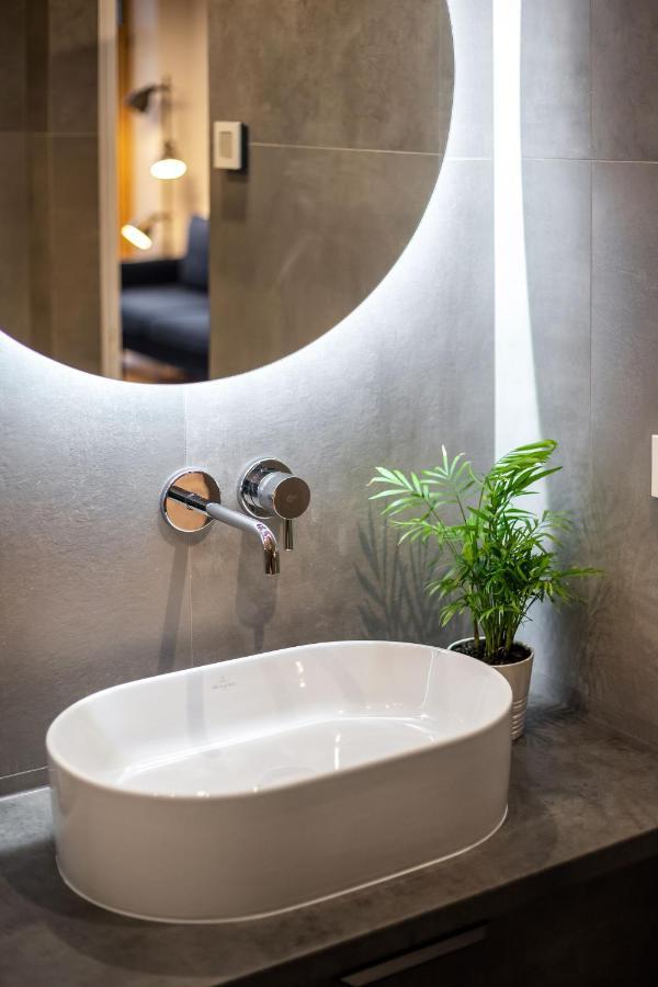 City Center Sanctuary Modern Business-Class Studio With Free Parking In The Heart Of Аеропорт Вільнюс Екстер'єр фото